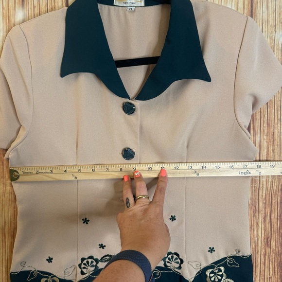 Separate Issue Women's Vintage Short Sleeve Embroidered Button Down Shirt Sz 11 - Picture 8 of 12